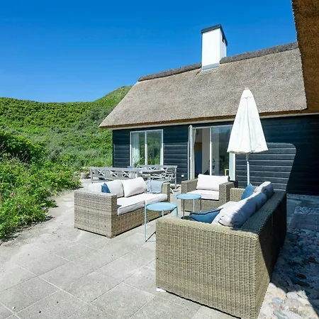 Feriehus Thatched House At First Dune Row In *