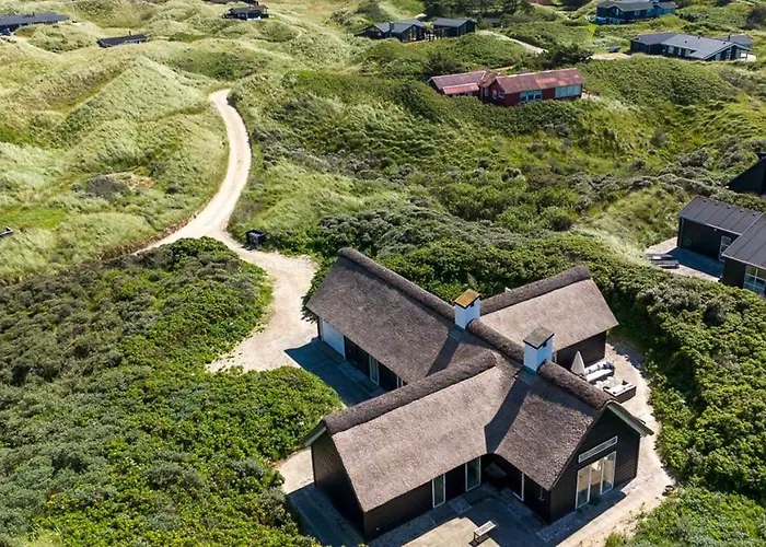 Thatched House At First Dune Row In Сasa de vacaciones Blokhus